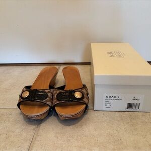 Coach Women's Brown Slide Sandals
